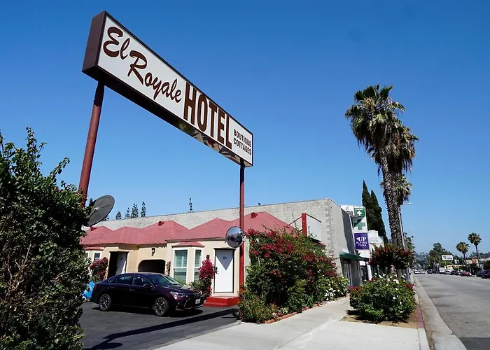 Hotel: El Royale Hotel - Near Universal Studios Hollywood