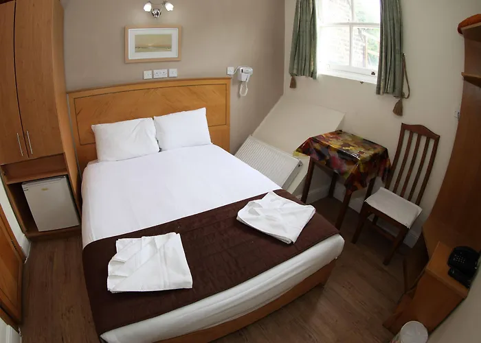 3 SterneHotel Kensington Suite