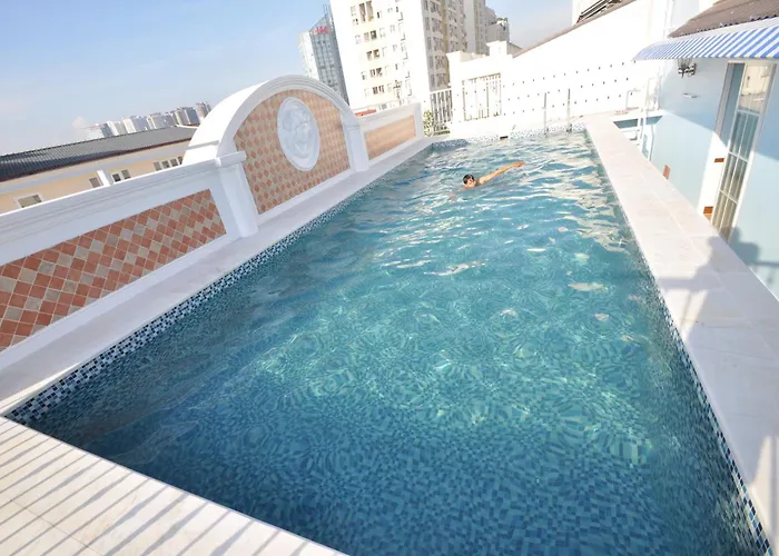 Central Hotel & Residences Swimming Pool
