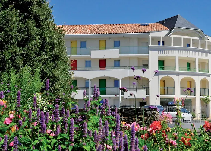 Hôtel accueillant les animaux: Vacancéole - Les Jardins de l'Amirauté