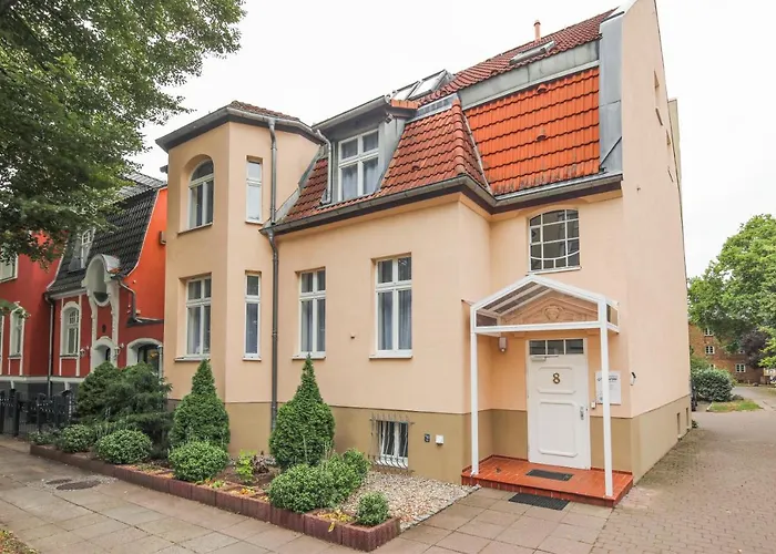  Amaroo - Gästehaus Potsdam “Charlottenhof”