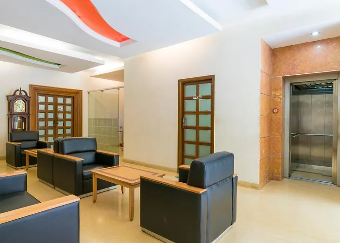 3 star hotels Crescent Park
