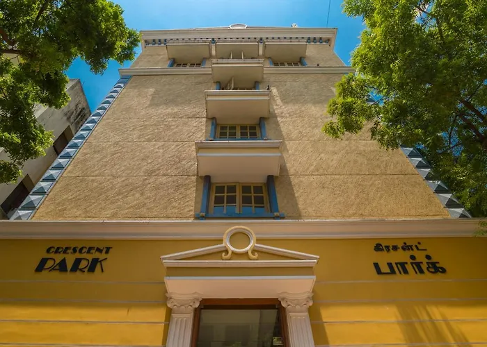 3 star hotels Crescent Park