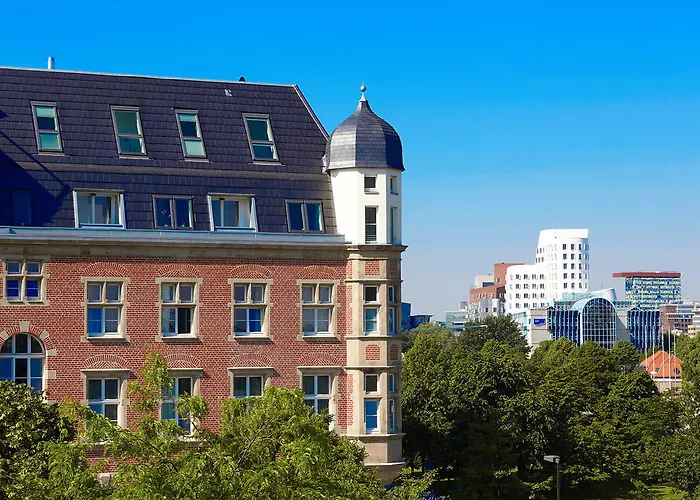 The Red - Living Suites By The Rhine