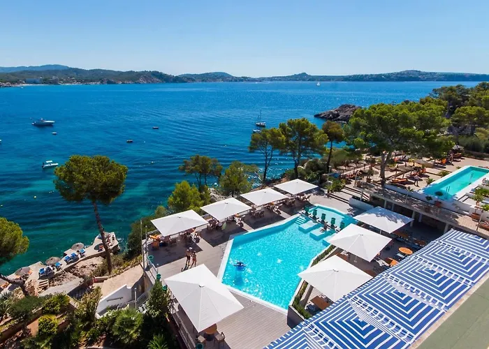 Hotel con tenis: Hotel Coronado Thalasso & Spa