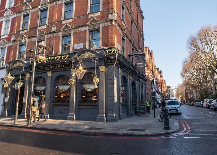 Boutique hotel only: Blackbird