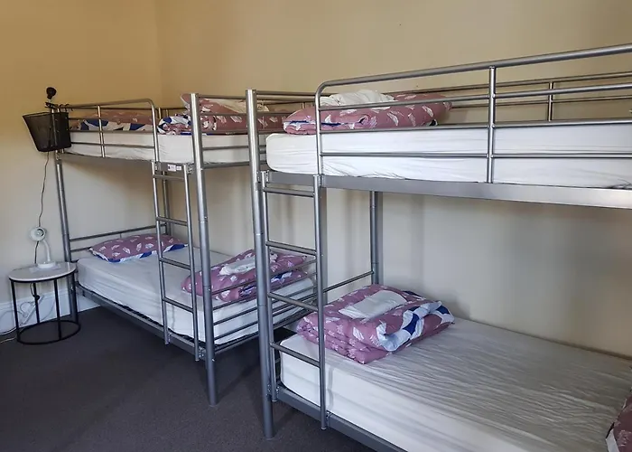 Dorset House Backpackers
