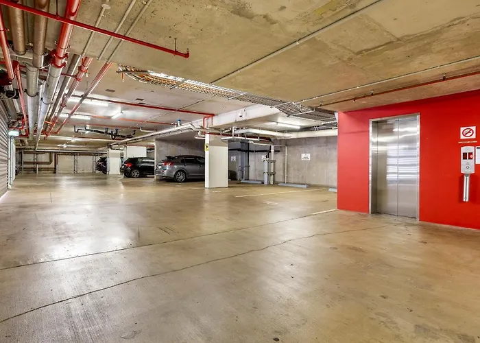 Golf hotel: Quattro On Astor Apartments Brisbane By Restt