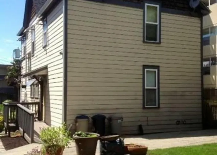 Capitol Hill Luxury s