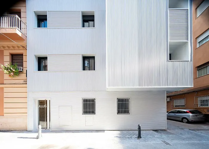 Hotel cerca del colegio: Ibericabeds Granada