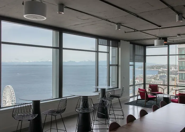 Apartment: Domicile Suites At Harbor Steps