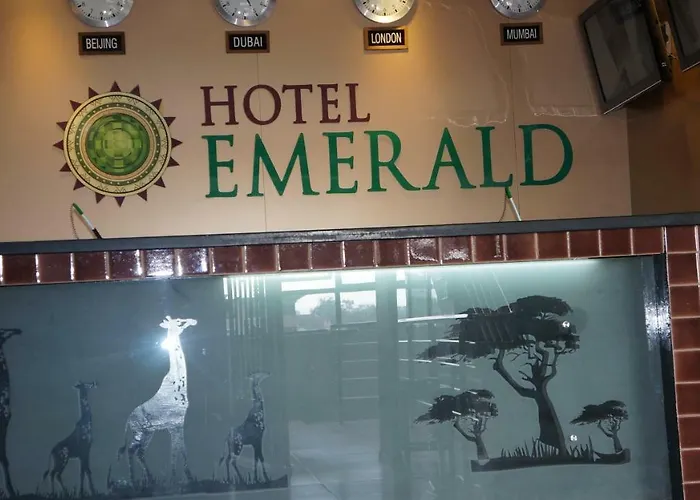 Self catering: Hotel Emerald