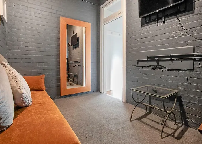 B&B only: Sydney Harbour Bed And Breakfast