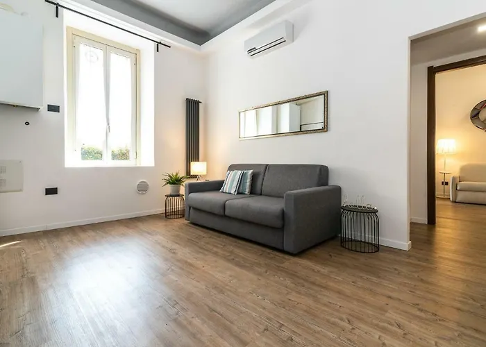 Cabana: La Casetta Di Porta Romana