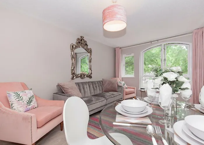 Gloucester Green Suite