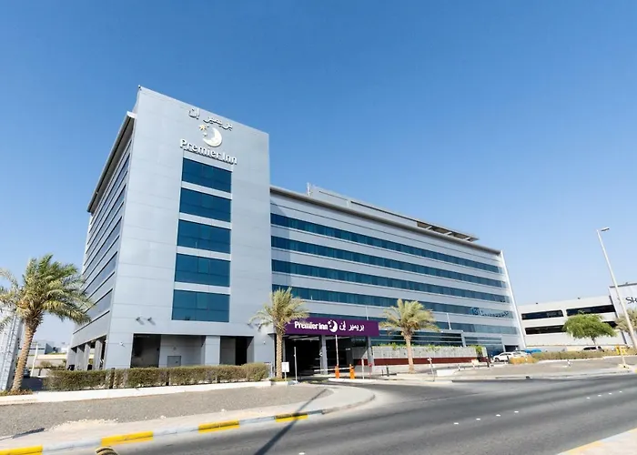Jacuzzi hotel: Premier Inn Abu Dhabi Airport Business Park