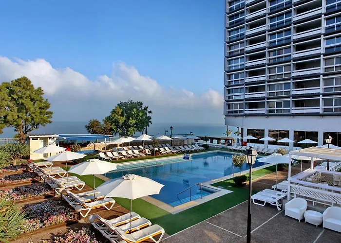 The Seasons Hotel -Studio & Suite