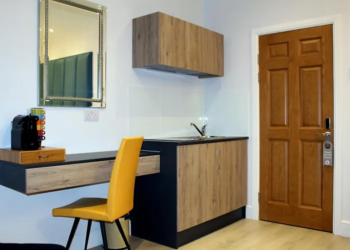 1 Craven Hill Gardens