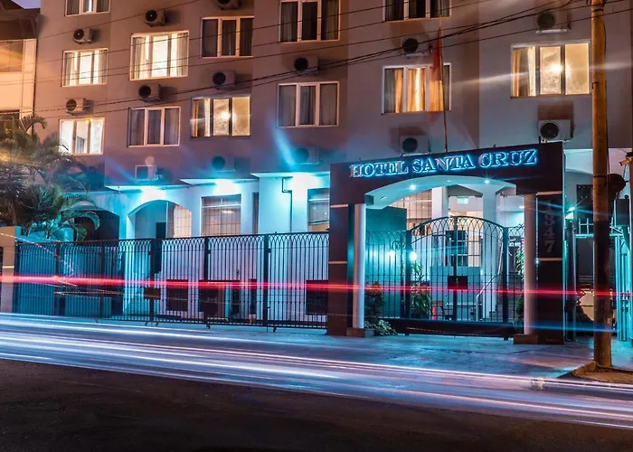 Cheap hotel: Hotel Santa Cruz