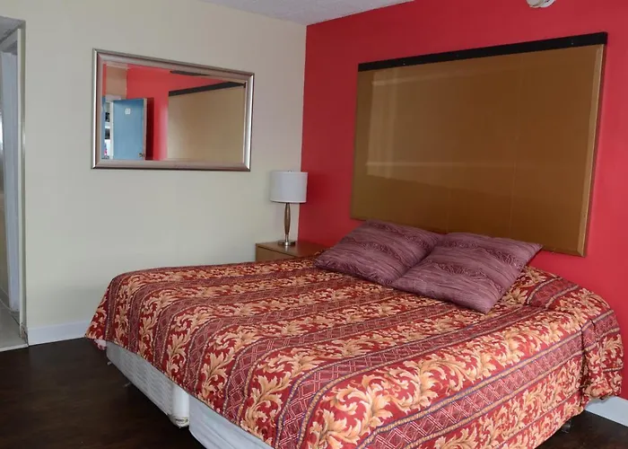 Hotel with Tennis: Aloha Motel