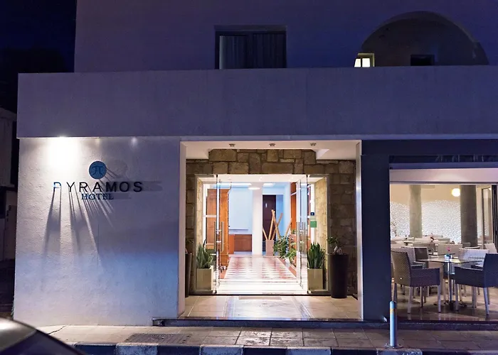 Cheap hotel: Pyramos Hotel