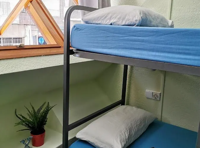 X Hostel Alicante