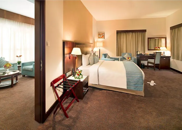 Hotel with view: Ramada By Wyndham Dubai Deira