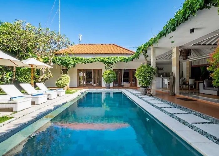 Dog friendly hotels Central Seminyak Martini