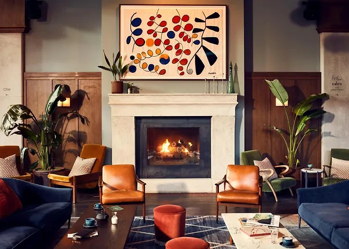 Hoxton, Chicago
